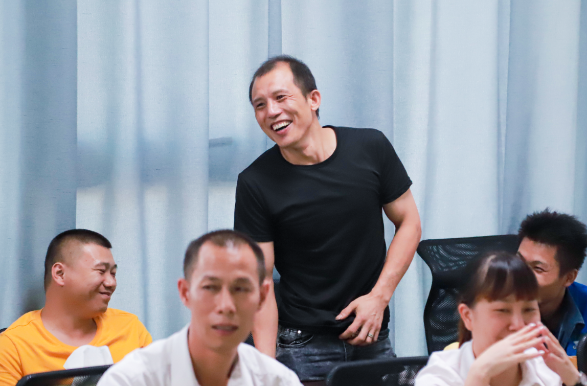 情滿中秋，共話未來。湘江電纜工會舉行中秋茶話會